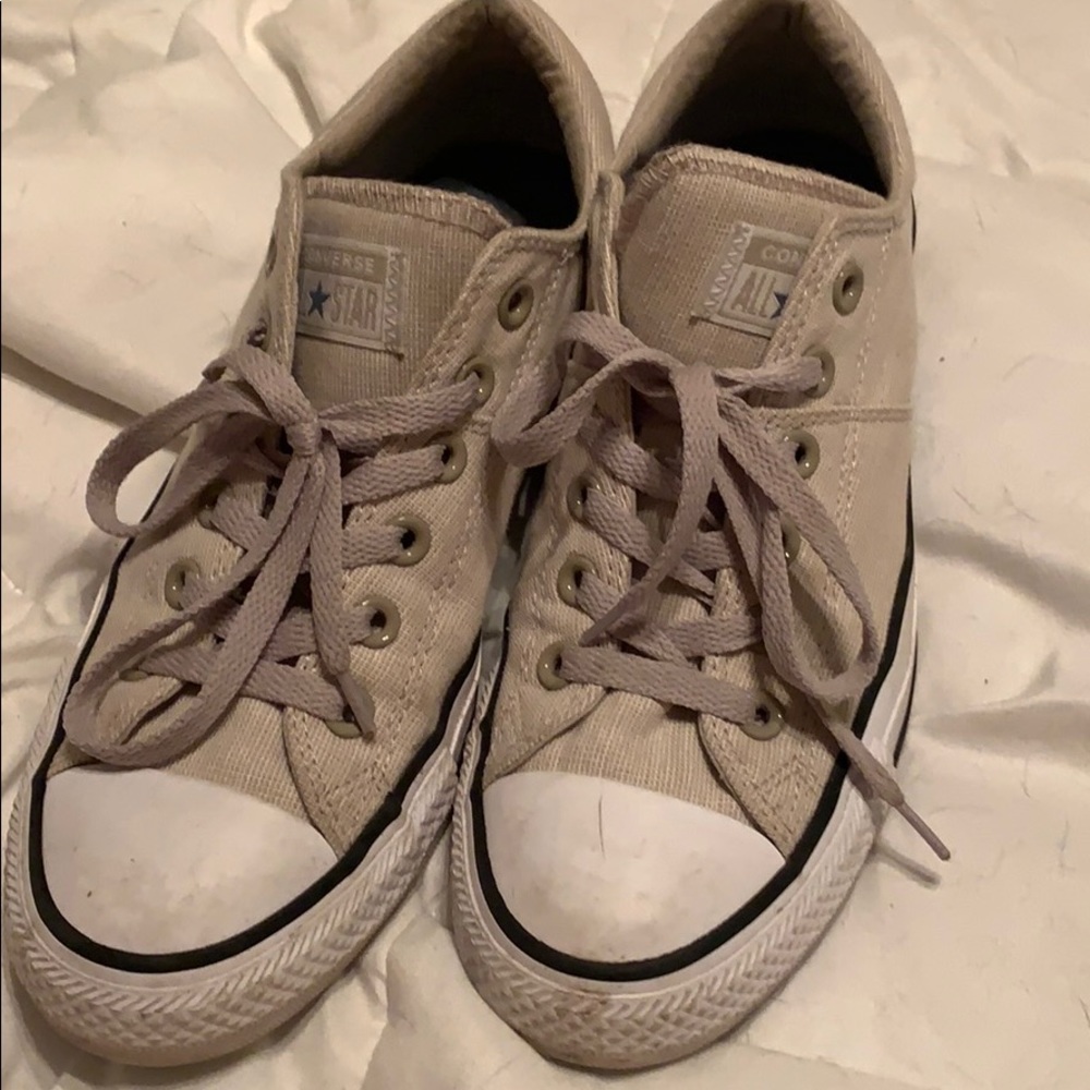 Converse Size 9